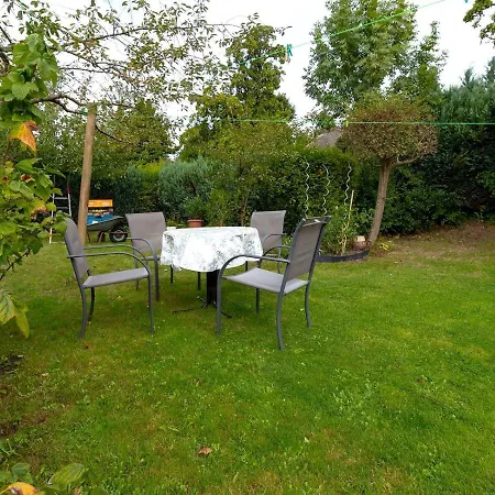 Apartment Ferienbungalow Schultz In Altenkirchen (Mecklenburg-Vorpommern)